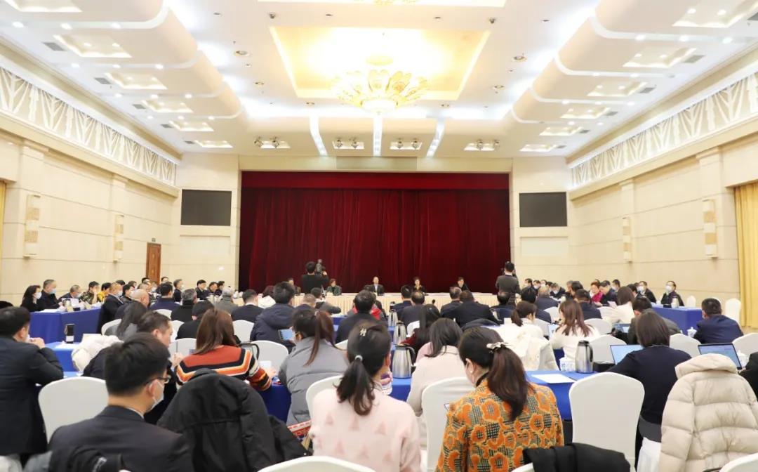 毛偉明省長(zhǎng)出席全省民營(yíng)企業(yè)家座談會(huì)，湘江電纜董事長(zhǎng)侯少斌應(yīng)邀參加